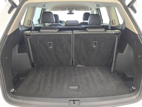 Used 2024 Volkswagen Atlas SE AWD/4WD image 19