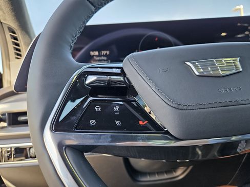 New 2026 Cadillac Vistiq Premium Luxury w/ LPO, Floor Liner Package image 32