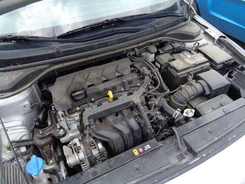 Used 2022 Hyundai Accent SEL FWD image 40