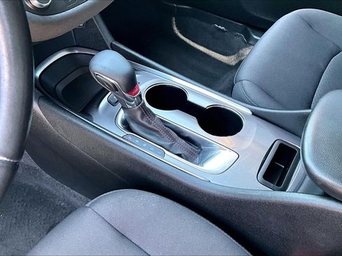Used 2021 Chevrolet Malibu RS FWD image 13