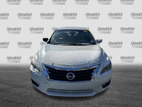 Used 2014 Nissan Altima 2.5 S w/ Display Audio Package image 3