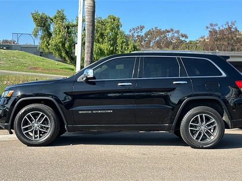 Used 2018 Jeep Grand Cherokee Limited w/ Trailer Tow Group IV image 9