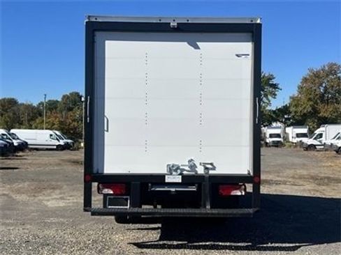 Used 2024 Mercedes-Benz Sprinter 4500 image 8