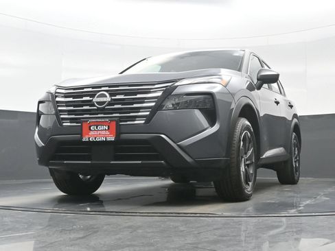 Used 2024 Nissan Rogue SV AWD/4WD image 29