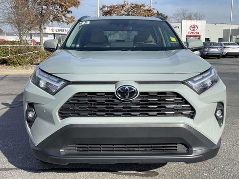 Used 2023 Toyota RAV4 XLE Premium image 8