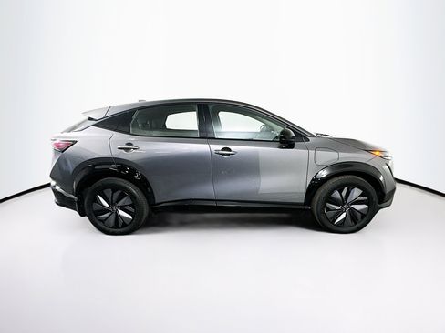 Used 2023 Nissan Ariya AWD image 10