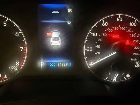 Used 2023 Toyota Corolla LE image 34