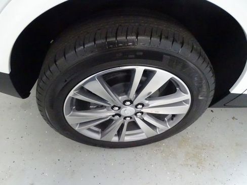 Used 2026 Cadillac XT5 Premium Luxury w/ LPO, Floor Liner Package image 29