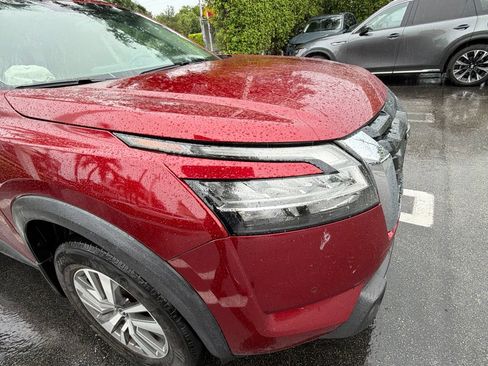 Used 2022 Nissan Pathfinder SL AWD/4WD image 3