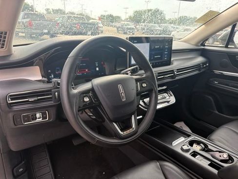 Used 2024 Lincoln Corsair AWD w/ Equipment Group 101A image 10