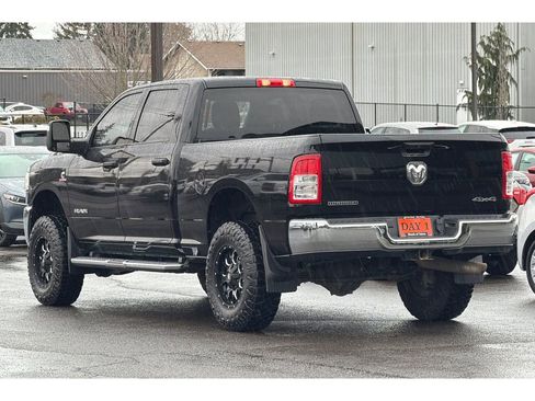 Used 2024 RAM 2500 Big Horn w/ Heated Seats & Wheel Group image 8