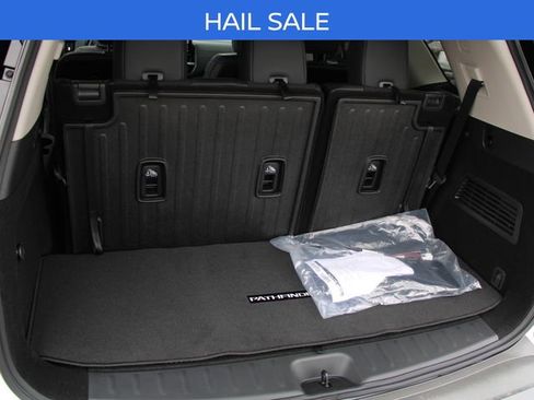 New 2026 Nissan Pathfinder Platinum AWD/4WD image 12