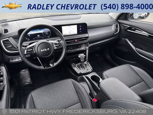 Used 2025 Kia Seltos EX image 14