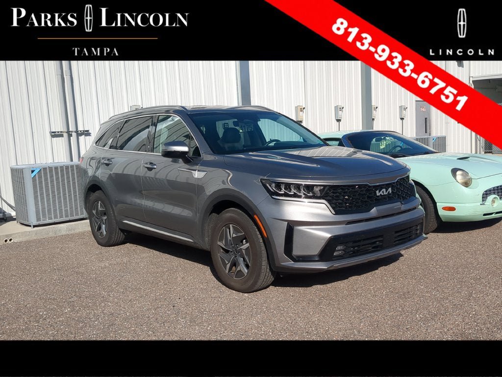 Used 2023 Kia Sorento EX FWD image 2