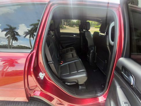 Used 2020 Jeep Grand Cherokee High Altitude AWD/4WD image 36