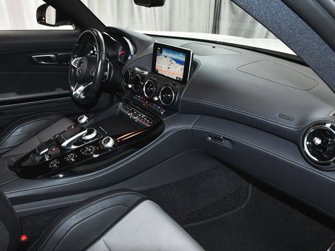 Used 2018 Mercedes-Benz AMG GT Roadster image 62