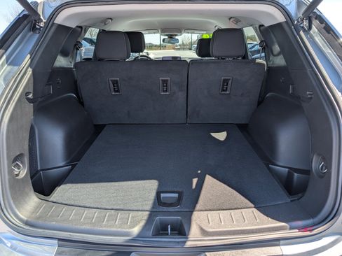 Used 2024 Chevrolet Blazer LT w/ Convenience Package image 13