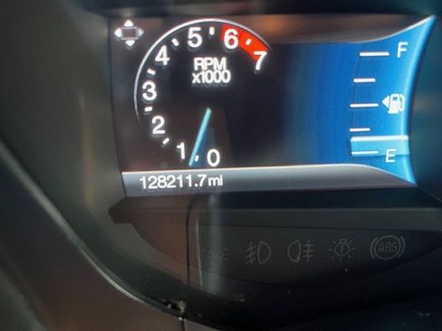 Used 2017 Ford Expedition EL Platinum image 27