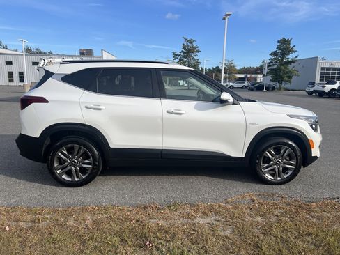 Used 2022 Kia Seltos S image 4