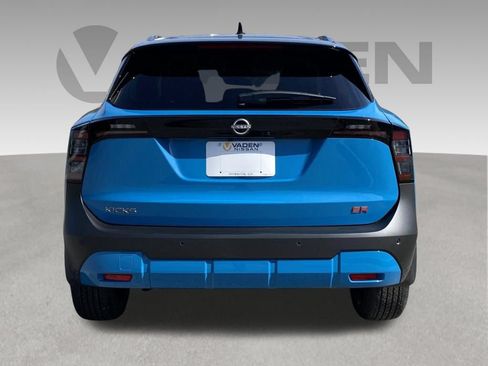 New 2026 Nissan Kicks SR FWD image 27