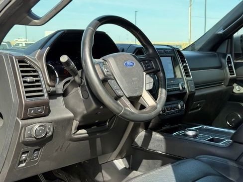 Used 2021 Ford Expedition Limited image 19