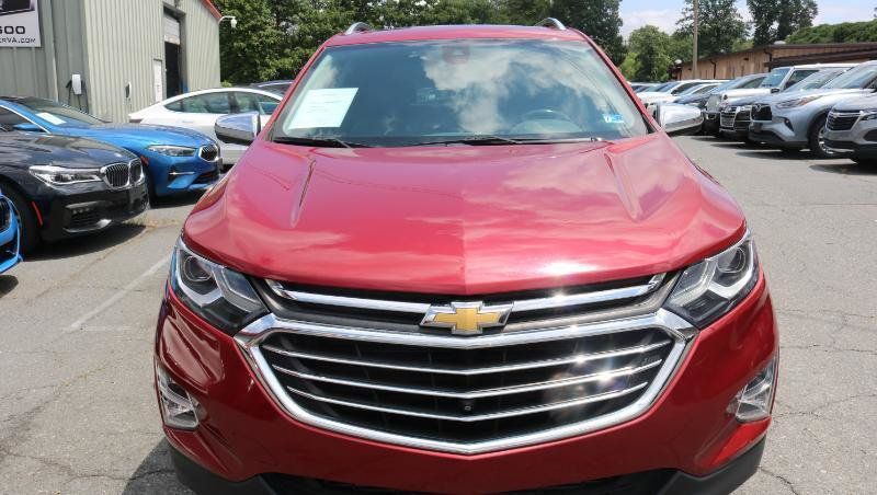 Used 2021 Chevrolet Equinox Premier FWD image 2