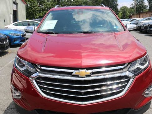 Used 2021 Chevrolet Equinox Premier FWD image 2