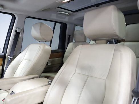 Used 2014 Land Rover LR4 HSE LUX AWD/4WD image 16
