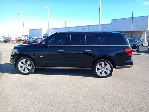 Used 2023 Ford Expedition Max King Ranch image 4
