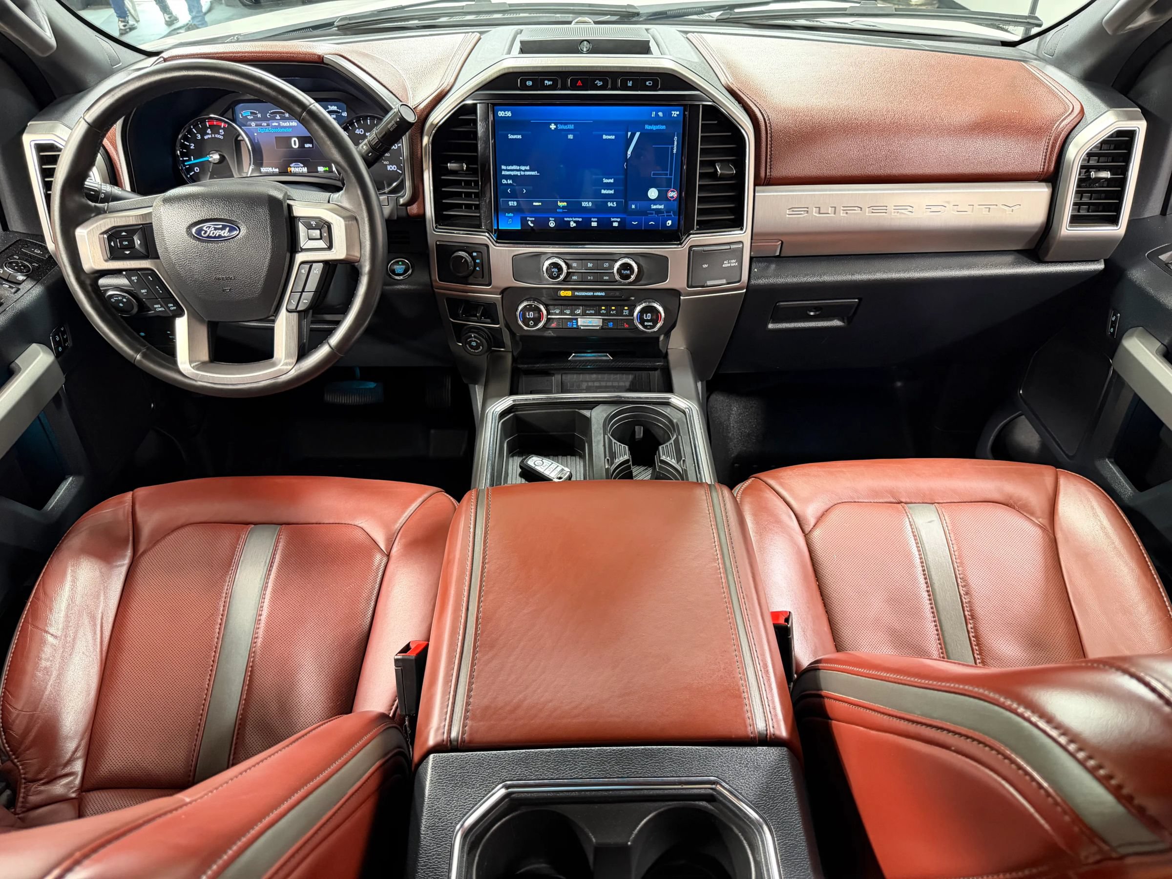 Used 2022 Ford F350 Platinum w/ FX4 Off-Road Package AWD/4WD image 24