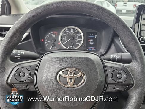 Used 2022 Toyota Corolla LE image 24