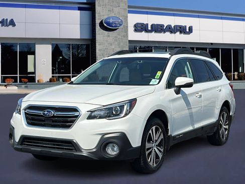Used 2018 Subaru Outback 3.6R Limited AWD/4WD image 1