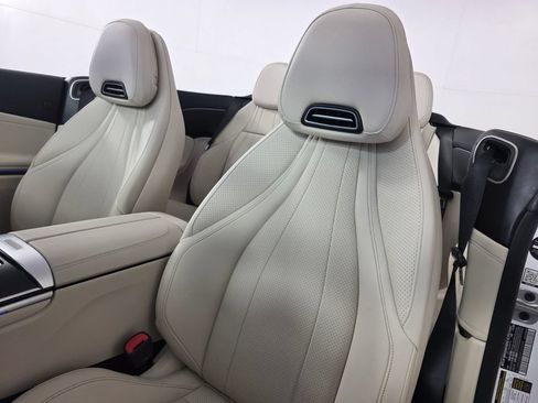 Certified 2025 Mercedes-Benz CLE 300 4MATIC Cabriolet image 12
