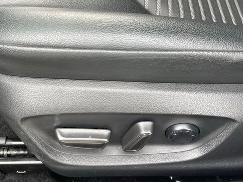 Used 2022 Toyota Camry SE w/ TRD Appearance Package (TMS) FWD image 7