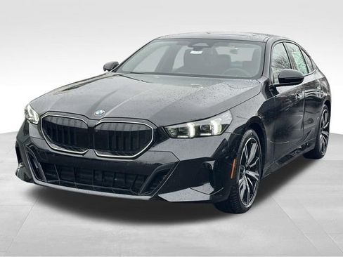 New 2026 BMW 540i xDrive w/ M Sport Package image 5