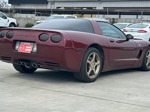 Used 2003 Chevrolet Corvette Coupe w/ Preferred Equipment Group image 3