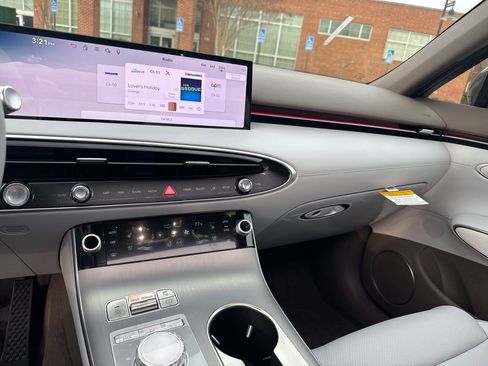 New 2026 Genesis GV70 2.5T Advanced image 19