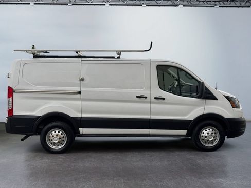 Used 2020 Ford Transit 250 Low Roof AWD image 4