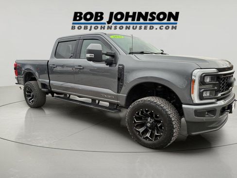 Used 2023 Ford F250 Lariat w/ Lariat Ultimate Package AWD/4WD image 1