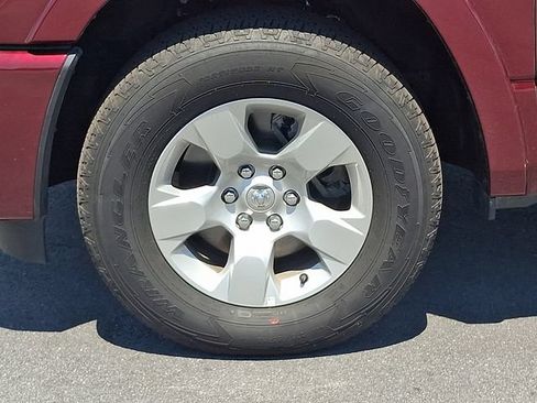 Used 2025 RAM 1500 Big Horn AWD/4WD image 8