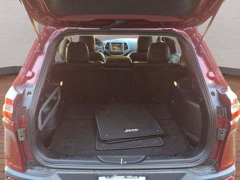 Used 2016 Jeep Cherokee Limited AWD/4WD image 33