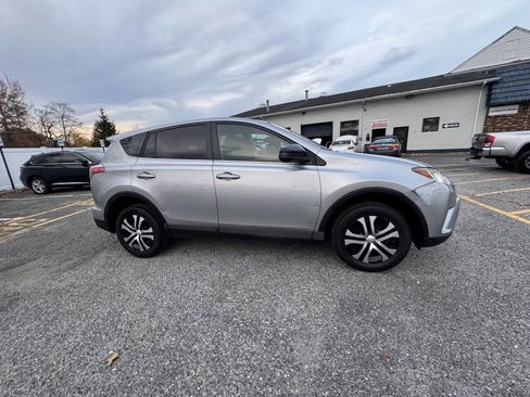 Used 2018 Toyota RAV4 LE w/ All Weather Liner Package image 7