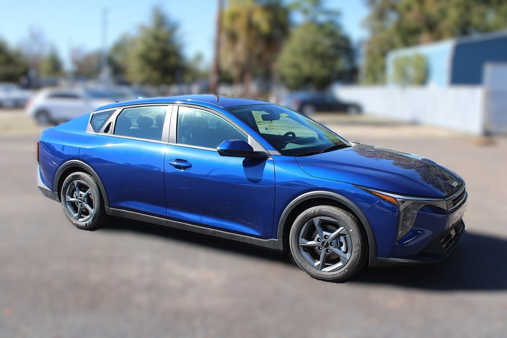 New 2026 Kia K4 FWD image 4
