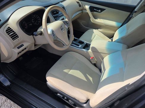 Used 2015 Nissan Altima 2.5 SV FWD image 4