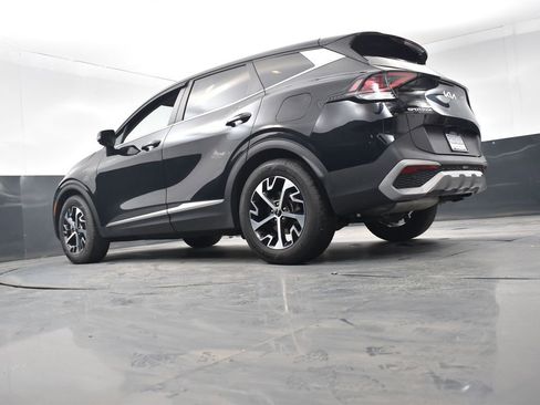 Used 2023 Kia Sportage EX image 21