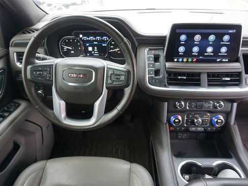 Used 2021 GMC Yukon SLT w/ SLT Premium Package image 6