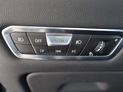 Used 2019 BMW X7 xDrive50i w/ Dynamic Handling Package image 19