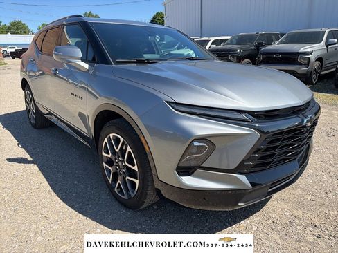 Used 2023 Chevrolet Blazer RS w/ Driver Confidence II Package AWD/4WD image 7