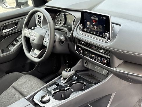 New 2026 Nissan Rogue SV image 24