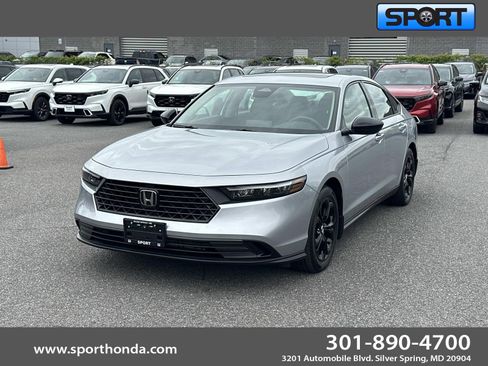 Certified 2025 Honda Accord SE image 1